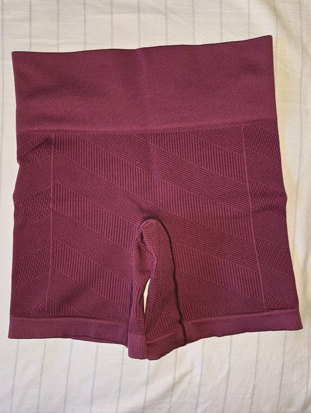 Lululemon Sculpt Short Seamless Geometric Knit (Burgundy / Plum)